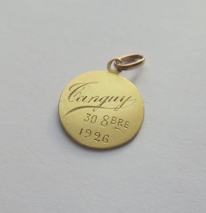 Pendentif DROPSY Vierge Marie en or - Castafiore