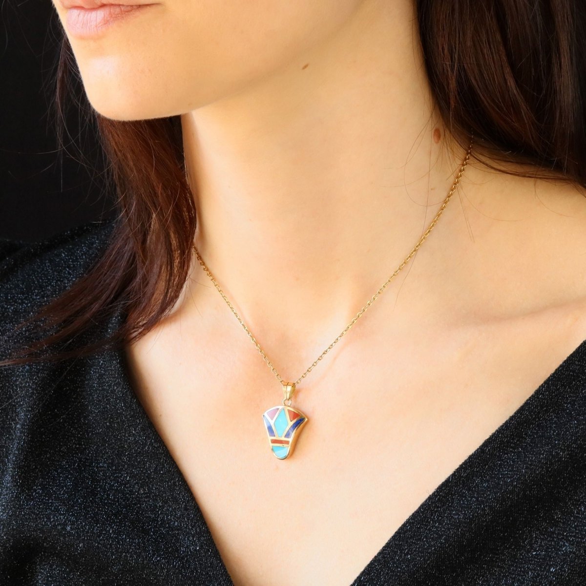 Pendentif égyptien en or jaune et émail - Castafiore