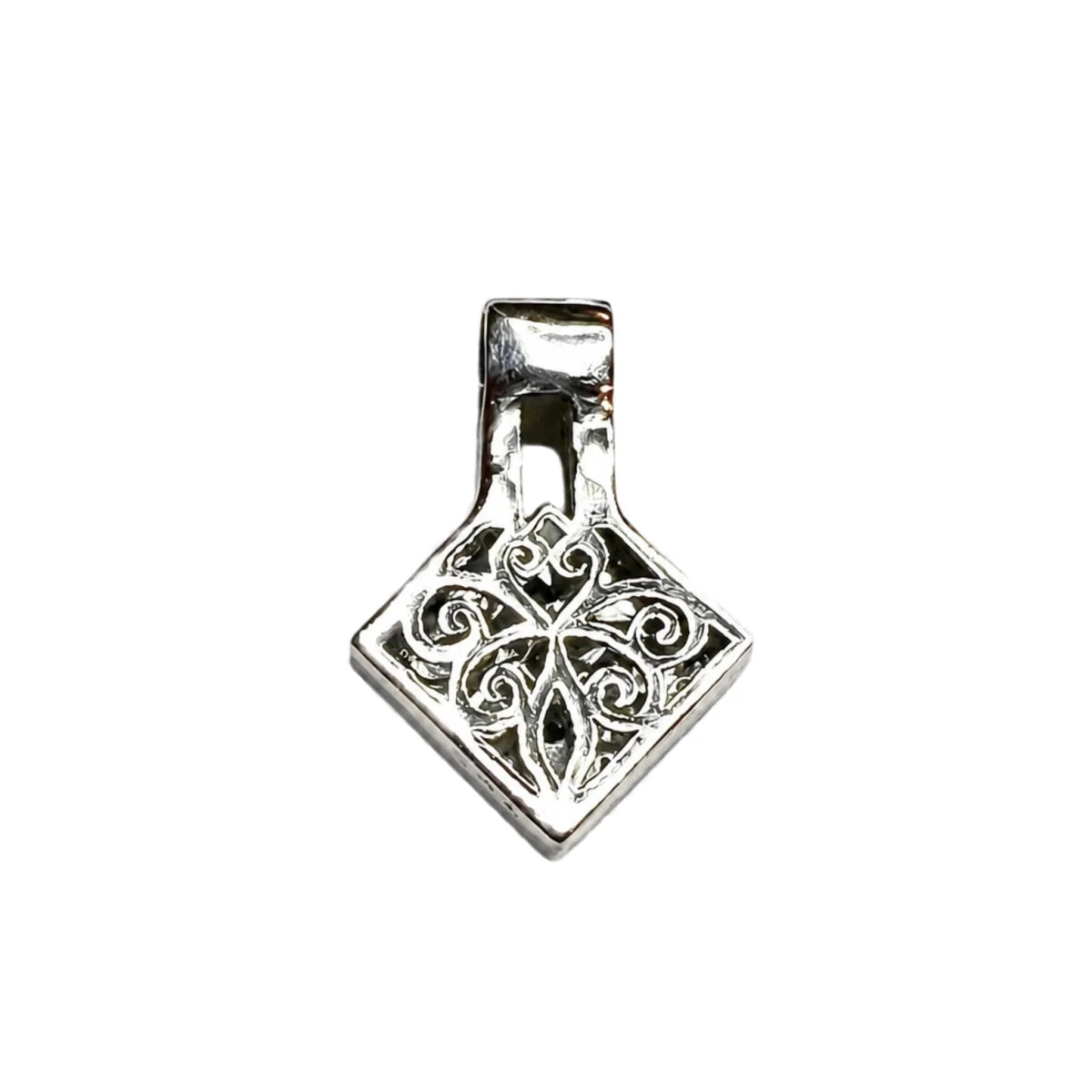 Pendentif en or blanc et diamants - Castafiore