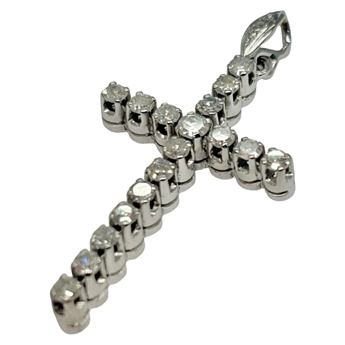 Pendentif en or blanc et diamants - Castafiore