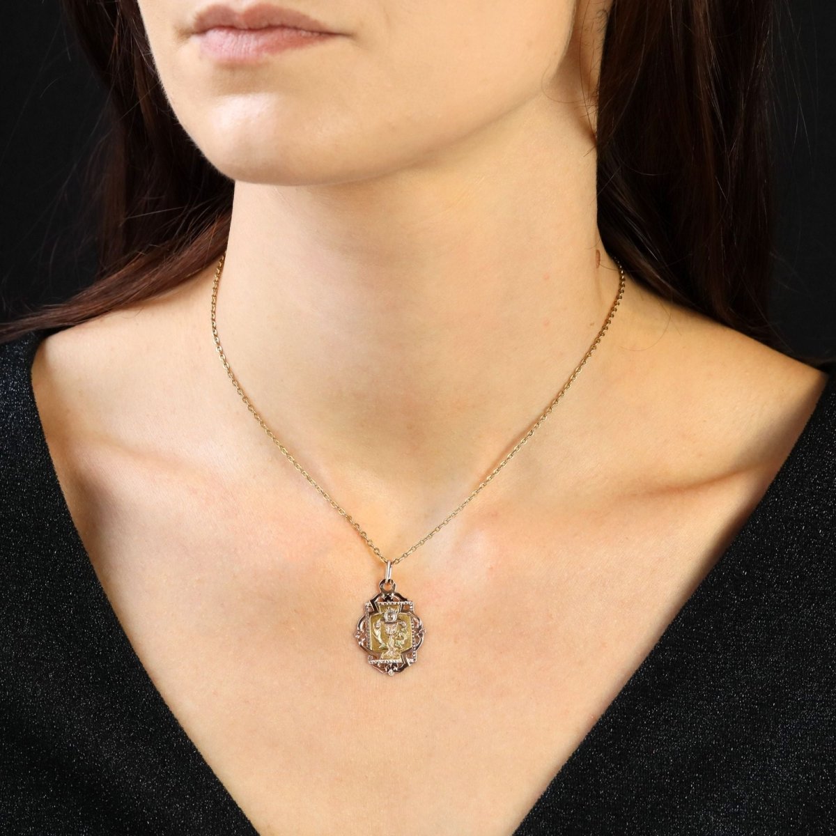 Pendentif en or blanc, or jaune, or rose et or vert - Castafiore