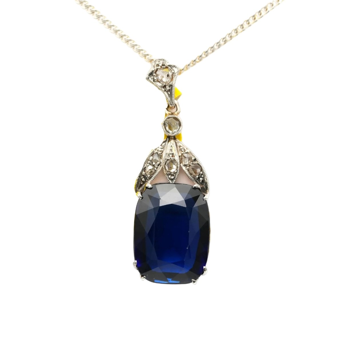 Pendentif en or blanc, or jaune, saphir et diamants - Castafiore