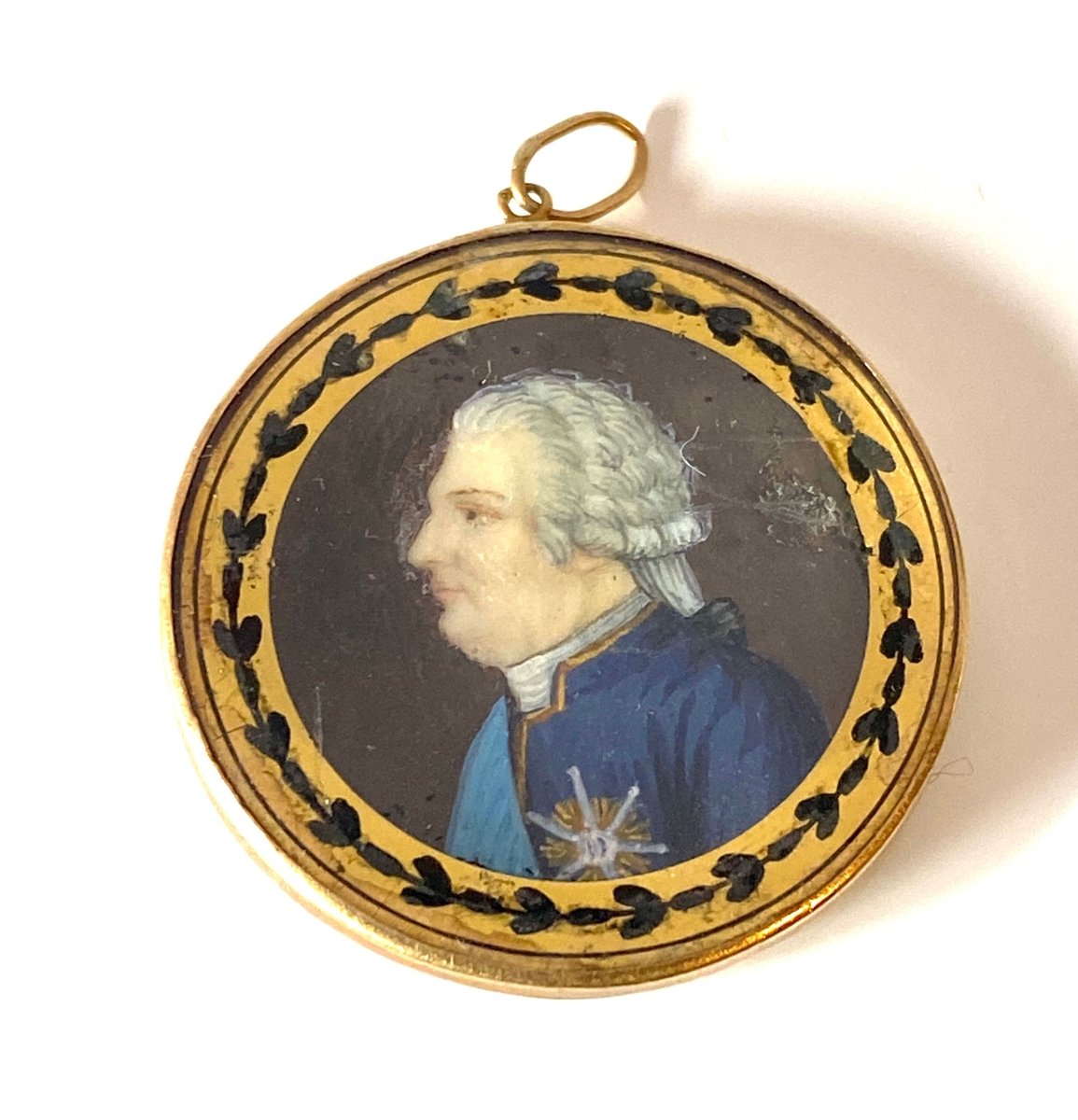 Pendentif en or et miniature Louis XVI , époque 18º siècle - Castafiore