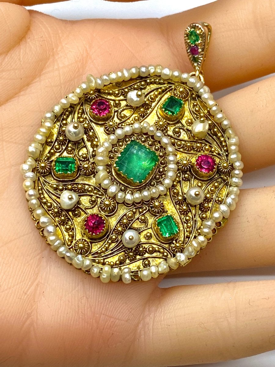 Pendentif en or jaune 18 carats, émeraude et perles - Castafiore