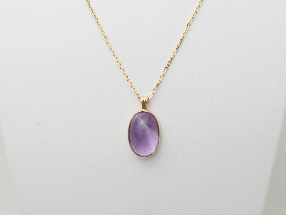 Pendentif en or jaune et Améthyste en cabochon - Castafiore
