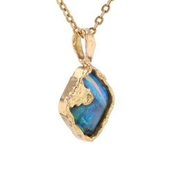 Pendant yellow gold opal boulder