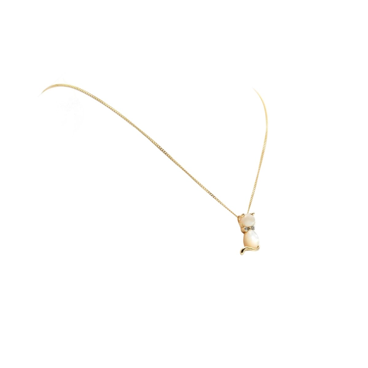 Pendentif en or jaune, nacre et diamants - Castafiore