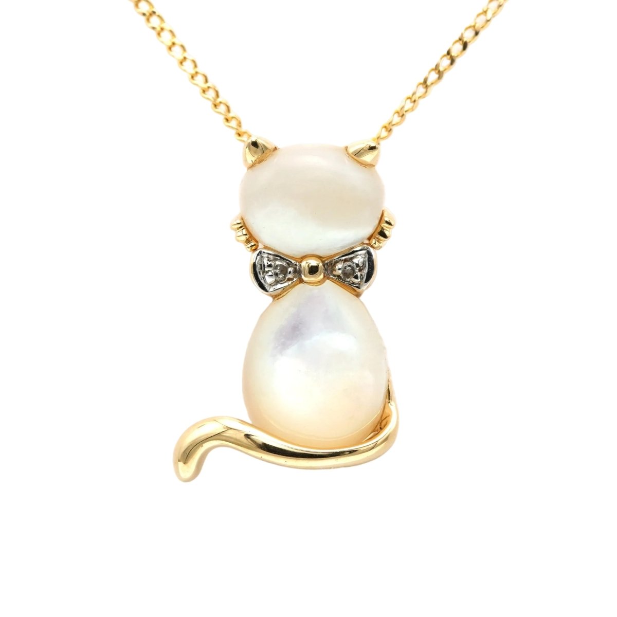 Pendentif en or jaune, nacre et diamants - Castafiore