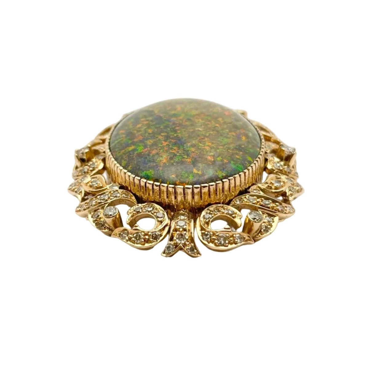 Pendentif en or jaune, opale et diamants - Castafiore