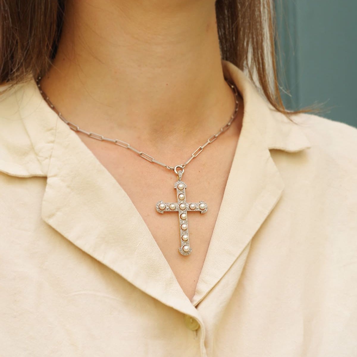 Pendentif en or jaune, platine, perles et diamants - Castafiore