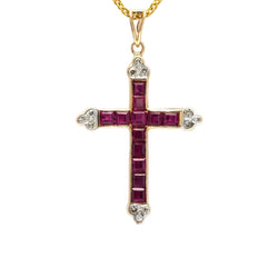 Pendentif en or jaune, rubis et diamants - Castafiore