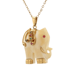 Pendentif en or jaune, rubis, saphirs et émeraude - Castafiore