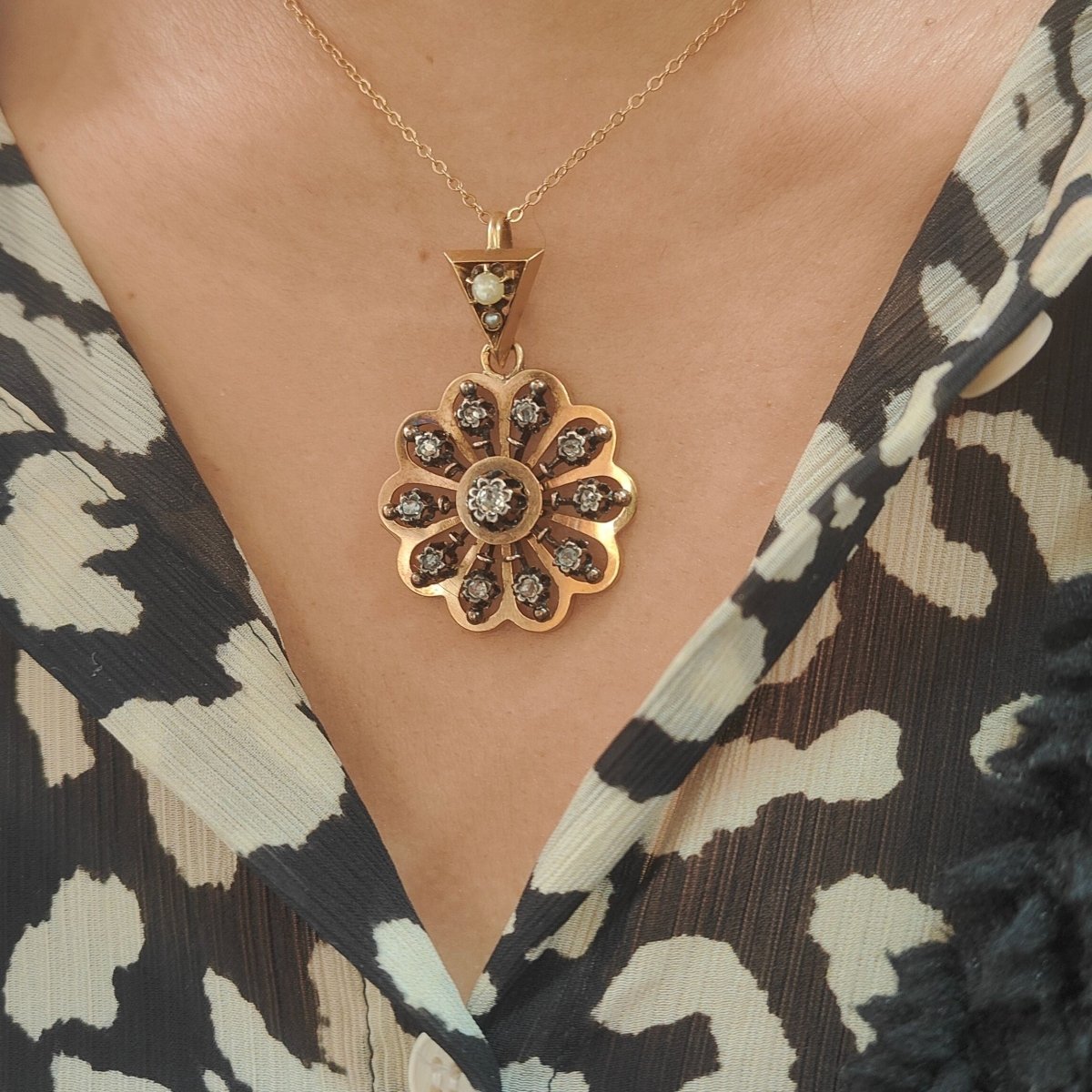 Pendentif en or rose, perles et diamants - Castafiore