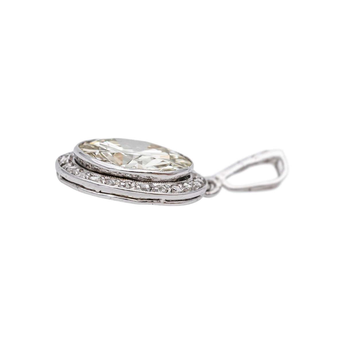 Pendentif en platine et diamants - Castafiore