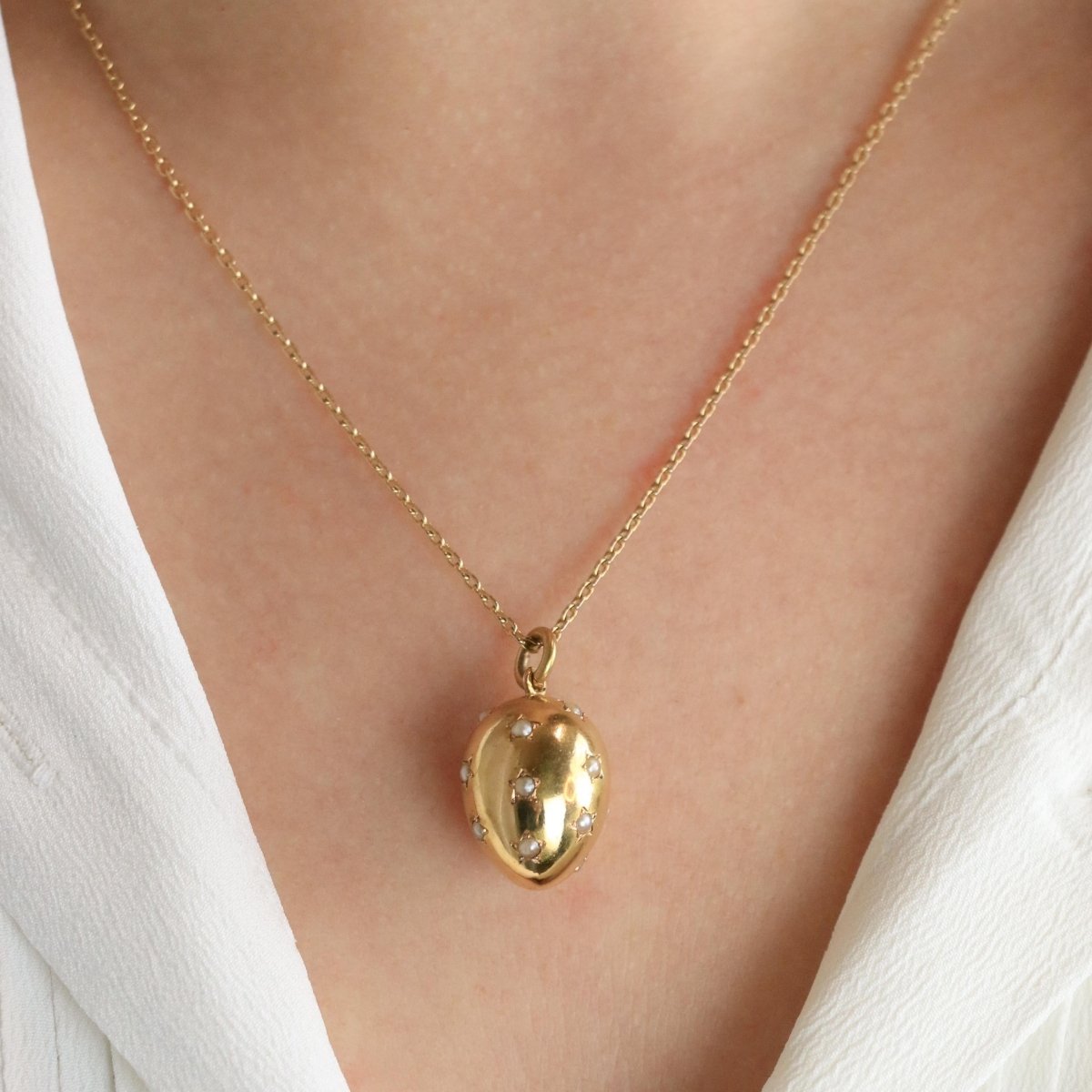 Pendentif œuf or jaune et perles fines - Castafiore