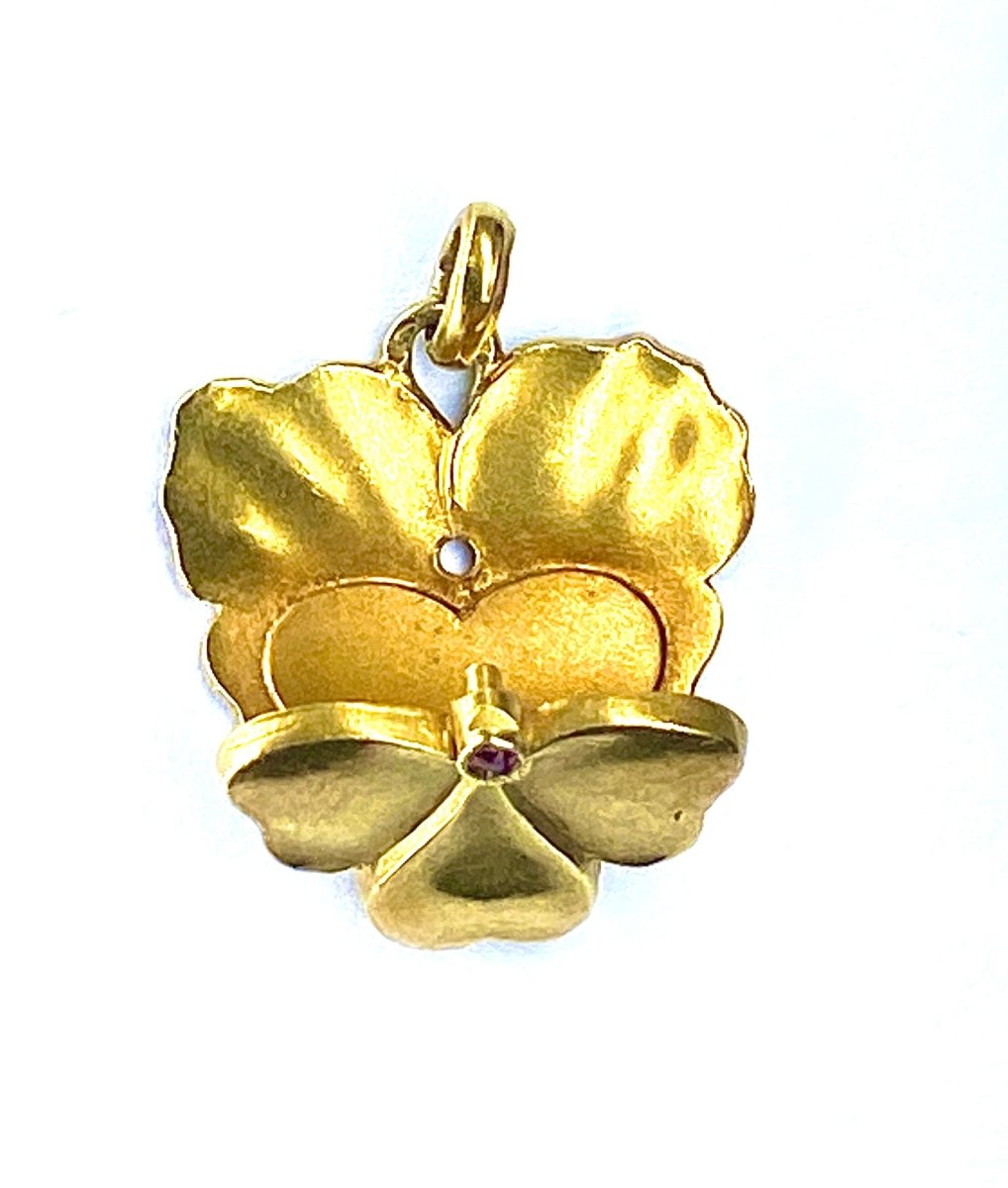 Pendentif ouvrant en or jaune - Castafiore