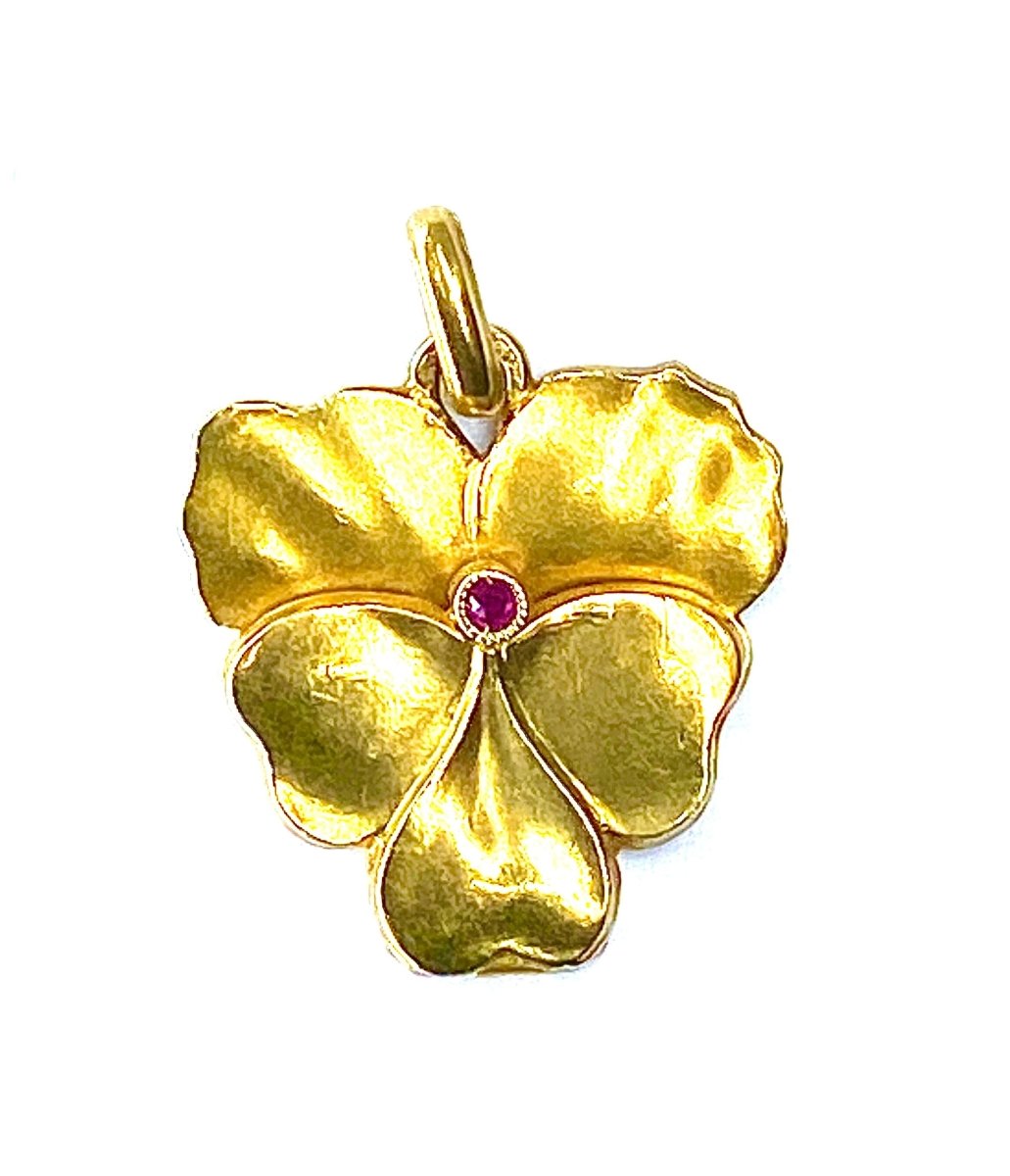 Pendentif ouvrant en or jaune - Castafiore