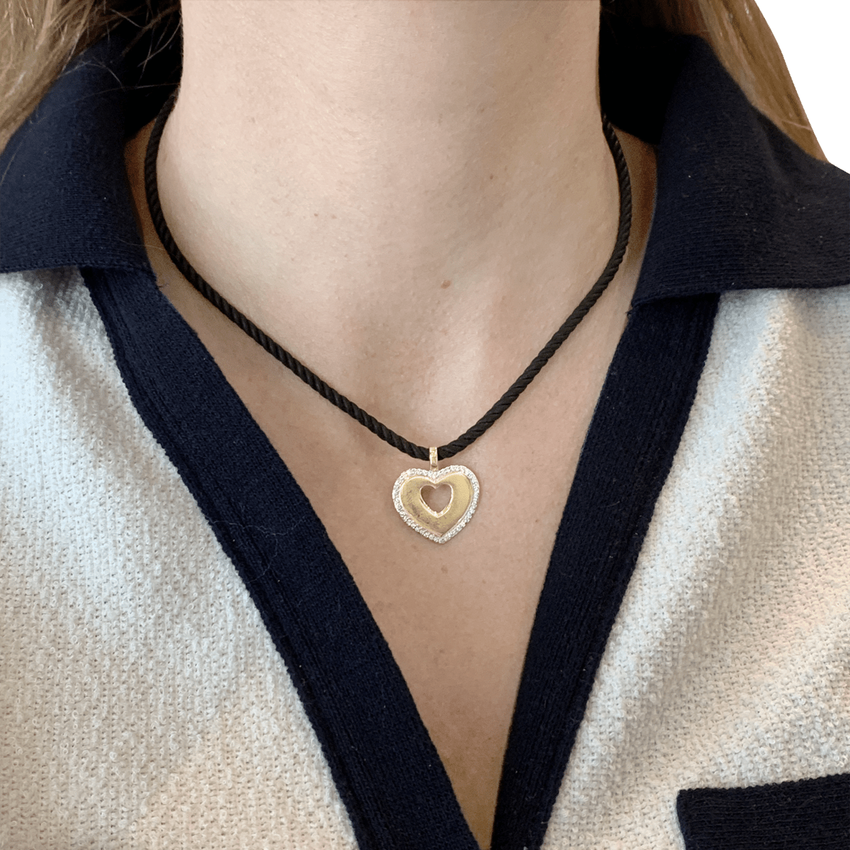 Pendentif POIRAY "Coeur Secret" en or blanc, or jaune et diamants - Castafiore
