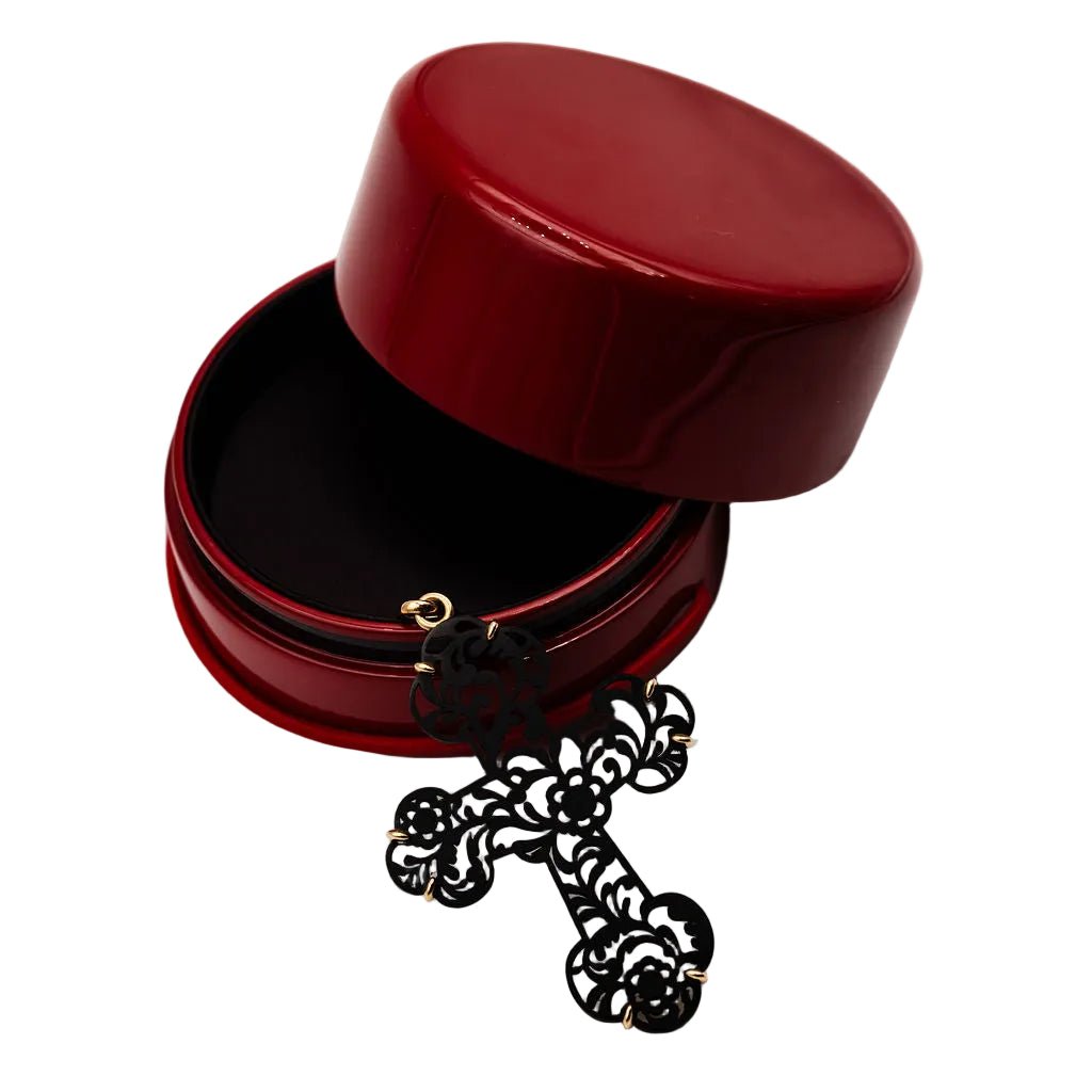 Pendentif POMELLATO Victoria croix en or rose et jais - Castafiore