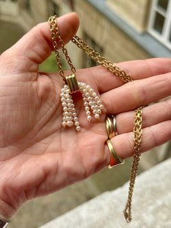 Pendentif pompon de perles de Cartier - Castafiore