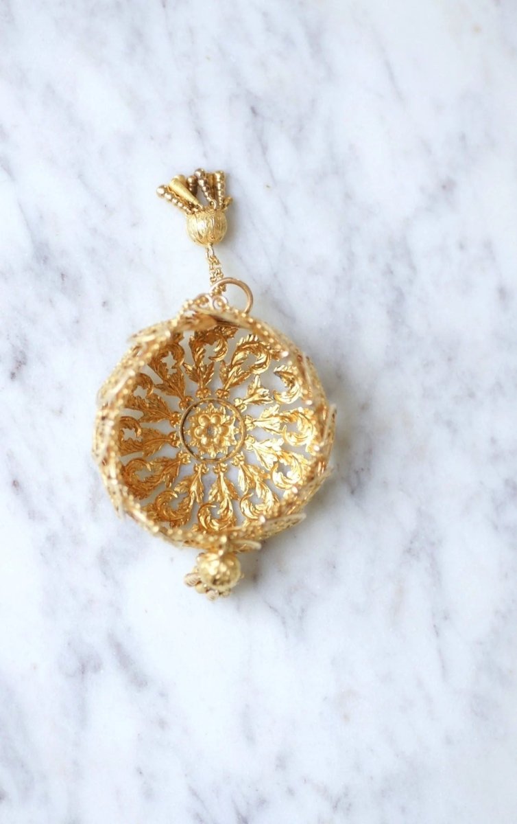 Pendentif porte - monnaie ancien en or jaune - Castafiore