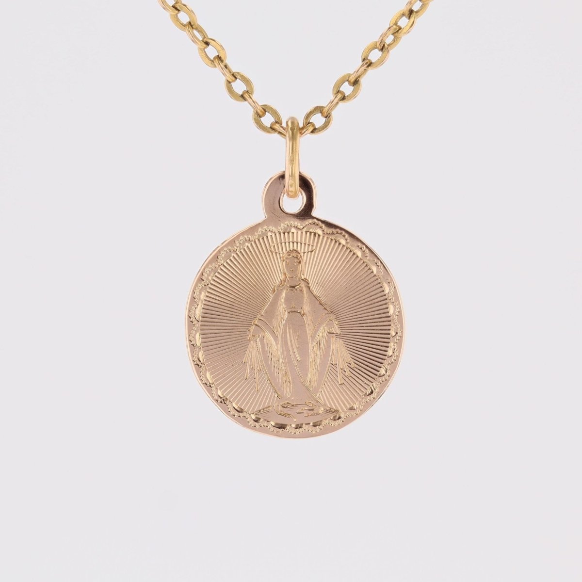 Pendentif Vierge miraculeuse en or rose - Castafiore