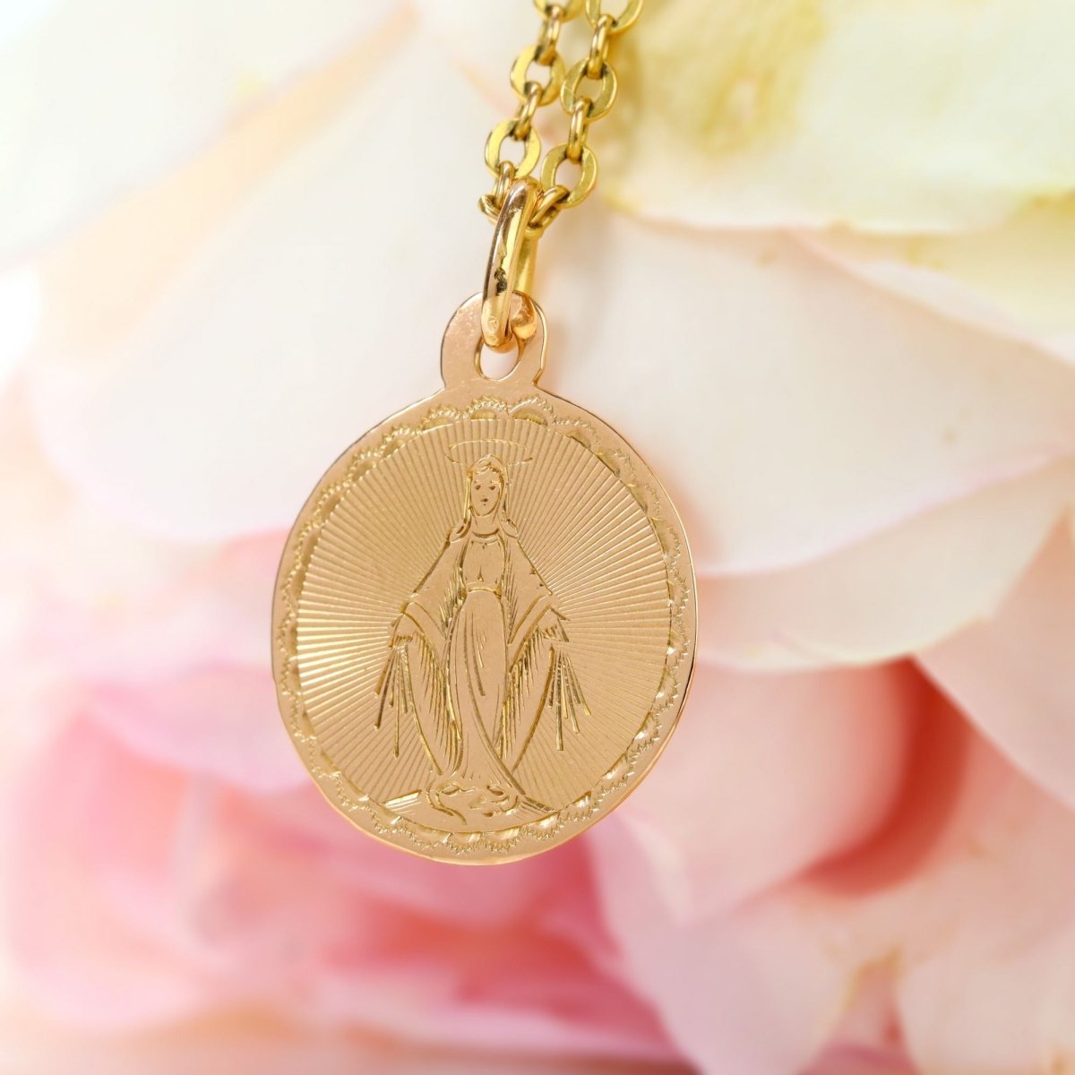 Pendentif Vierge miraculeuse en or rose - Castafiore