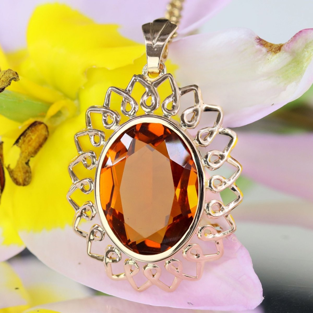 Pendentif vintage en or rose et verre orange - Castafiore