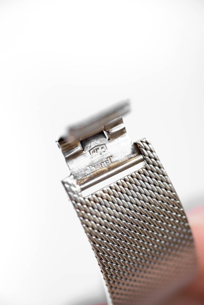 Piaget réf. 0902 Or Blanc Mécanique - v. 1970 (papier et pochette) - Castafiore