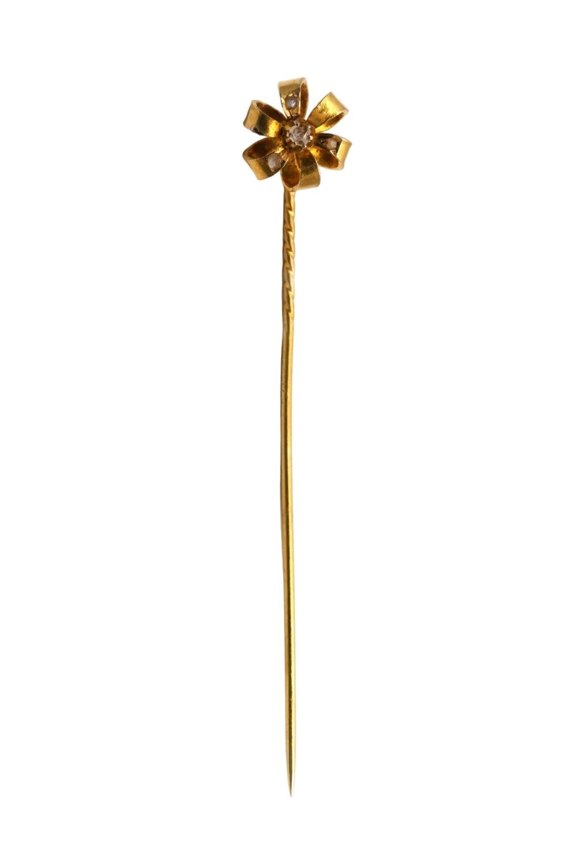 Pique à cravate en or jaune et diamant - Castafiore