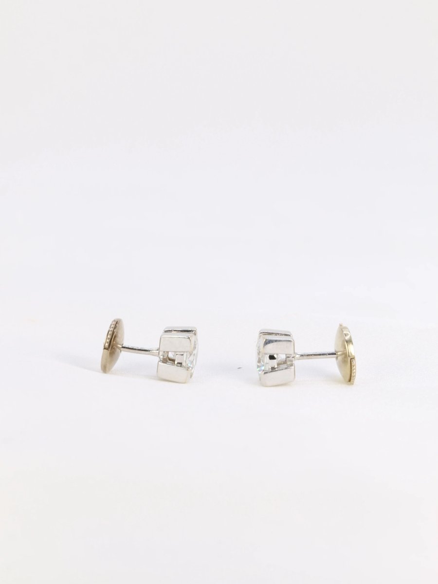 Puces d’oreilles vintage en or blanc et diamants ronds 1,1 carats - Castafiore
