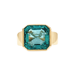 Bague chevalière or jaune et émeraude.