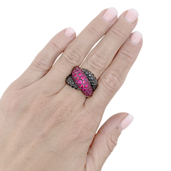 Bague Damiani «Gomitolo», diamants noirs et rubis.