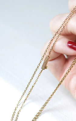 Sautoir fin en or jaune - Castafiore