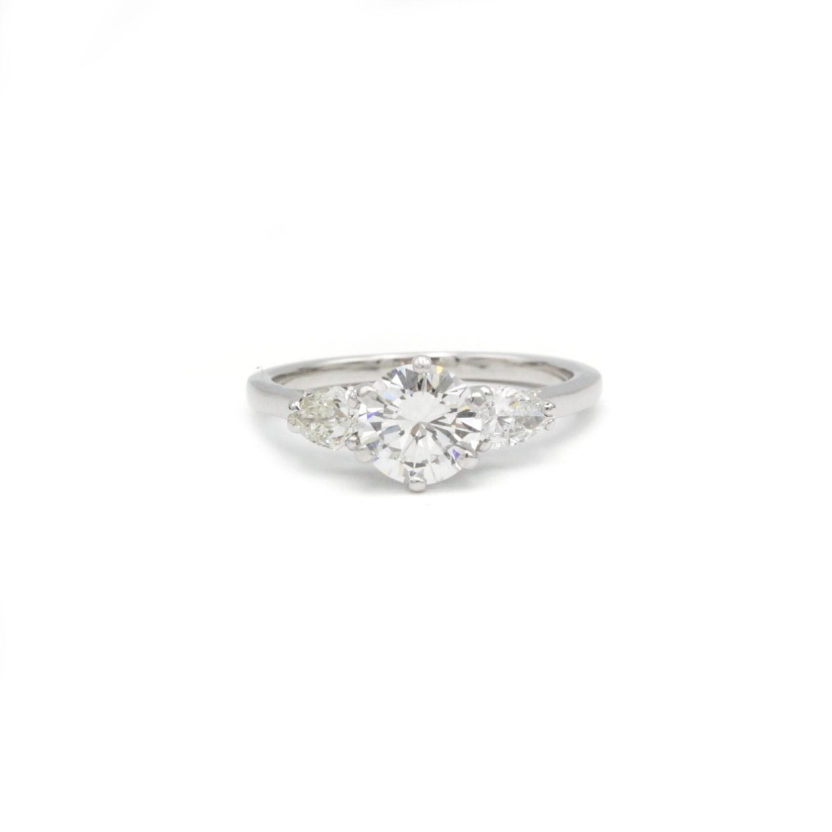 Solitaire accompagné - 1,07 carats - Castafiore