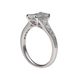 Solitaire diamant taille émeraude de 1,51Cts F - VVS2 (HRD) en or gris 18 Cts. Taille 52 - Castafiore