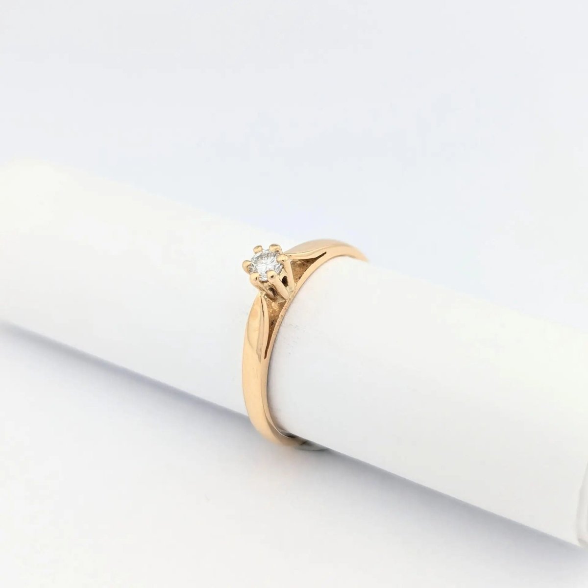 Solitaire or jaune et diamant - Castafiore