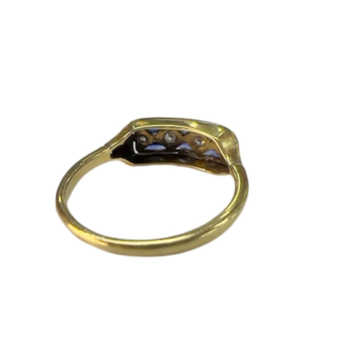 SORTIJA ART DECO EPOCA 1920 - 1925 de ORO 18 kts y PLATINO con DIAMANTES y ZAFIROS - Castafiore