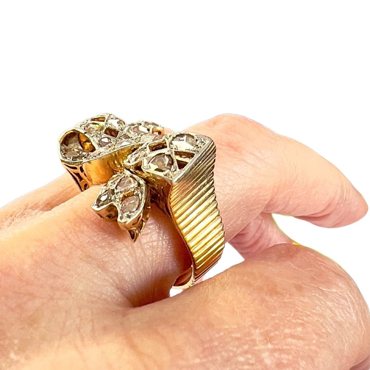 SORTIJA DISEÑO RETRO EPOCA 1940 de ORO y PLATINO con DIAMANTES - Castafiore