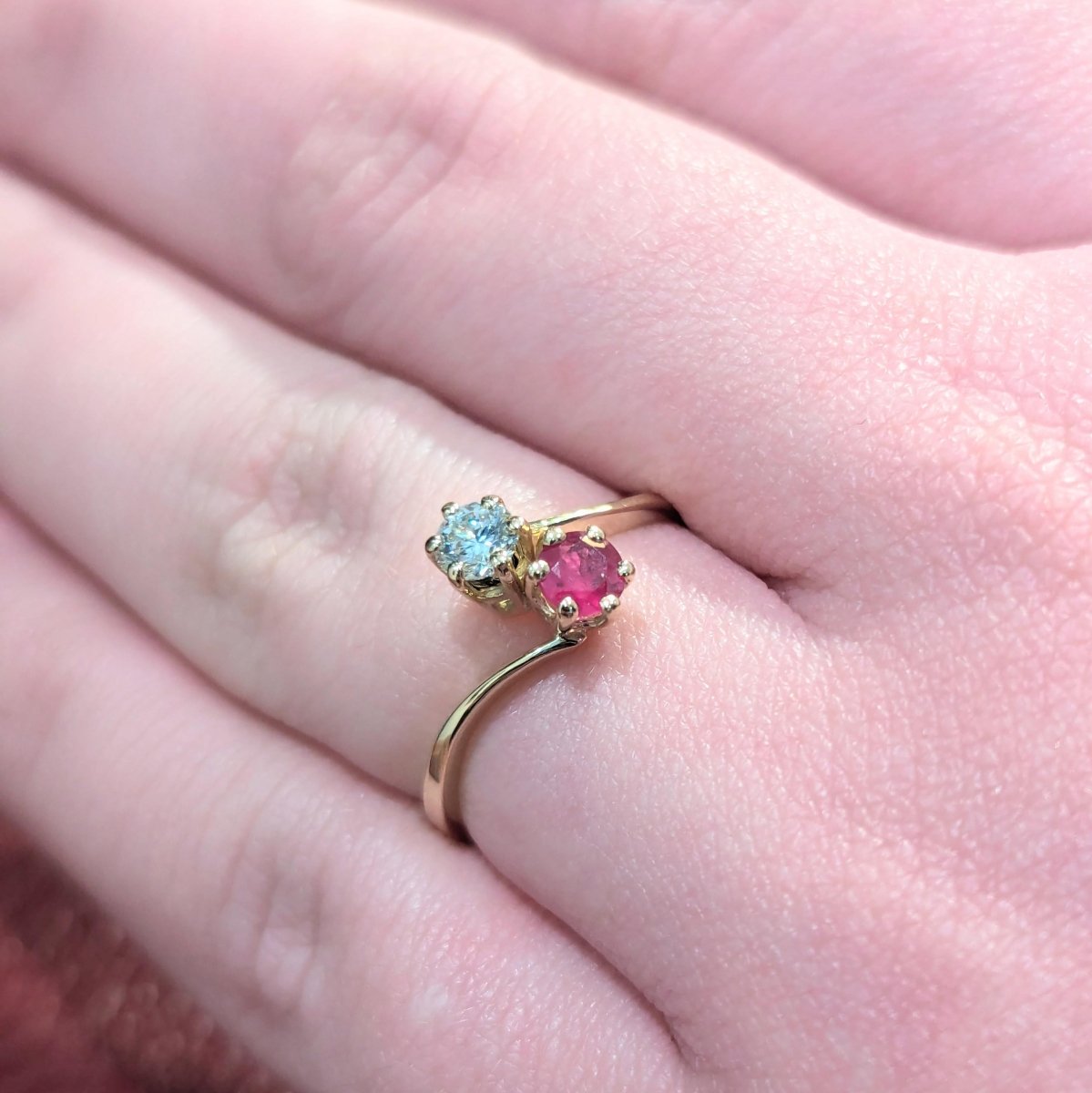 Toi et Moi en or jaune diamant et rubis - Castafiore