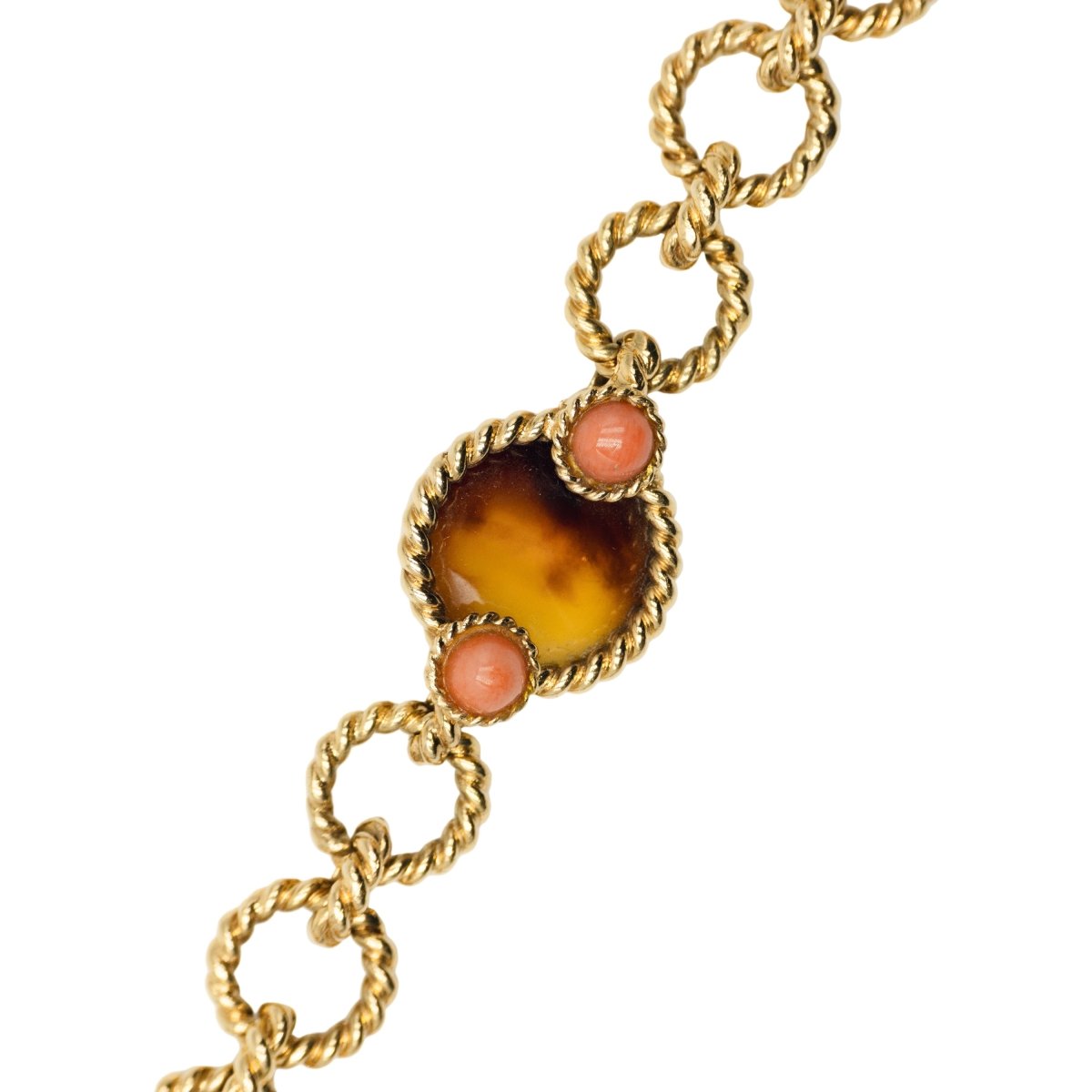 Trois bracelets BOUCHERON en or jaune et corail - Castafiore