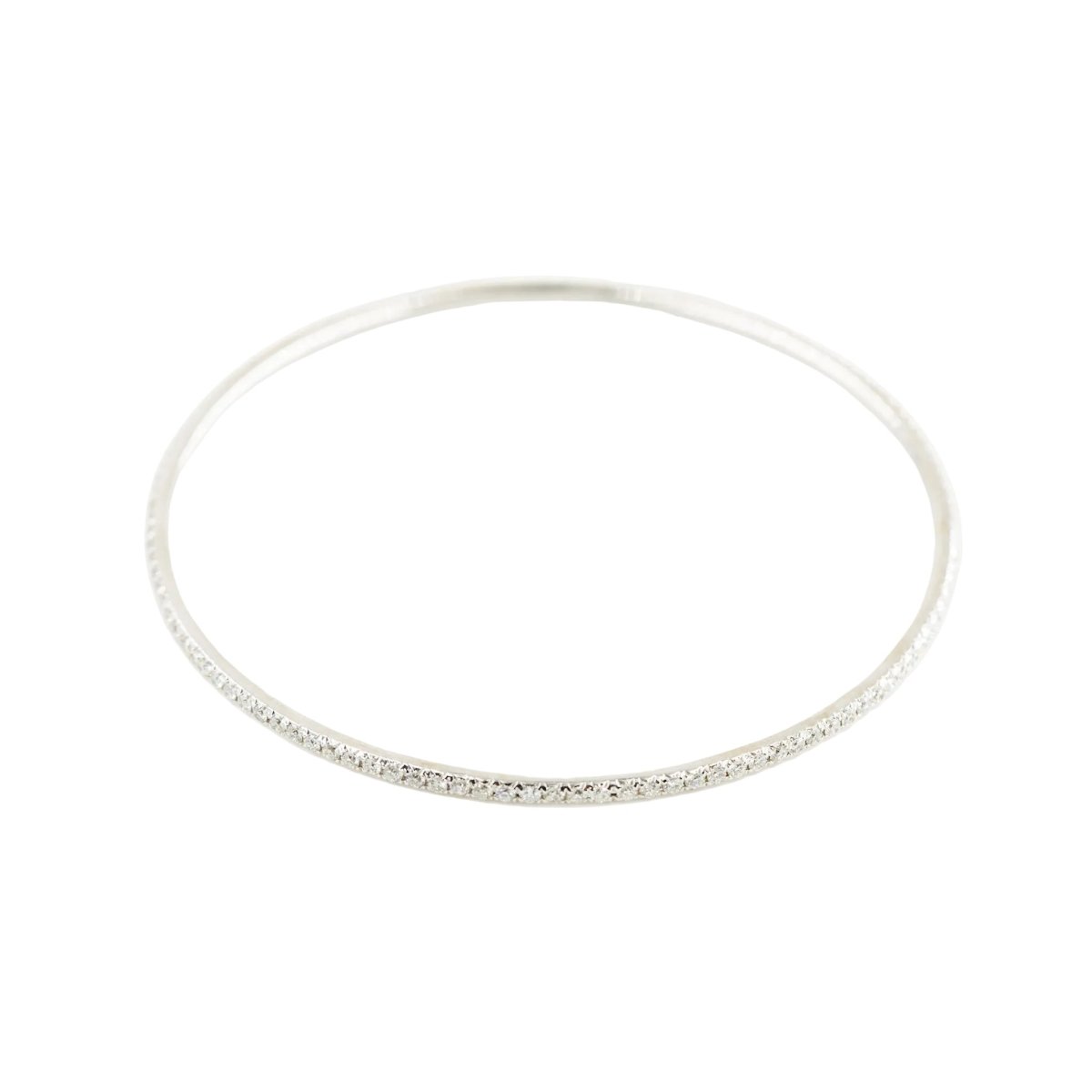 Trois bracelets Joncs en or blanc, or jaune, or rose et diamants - Castafiore