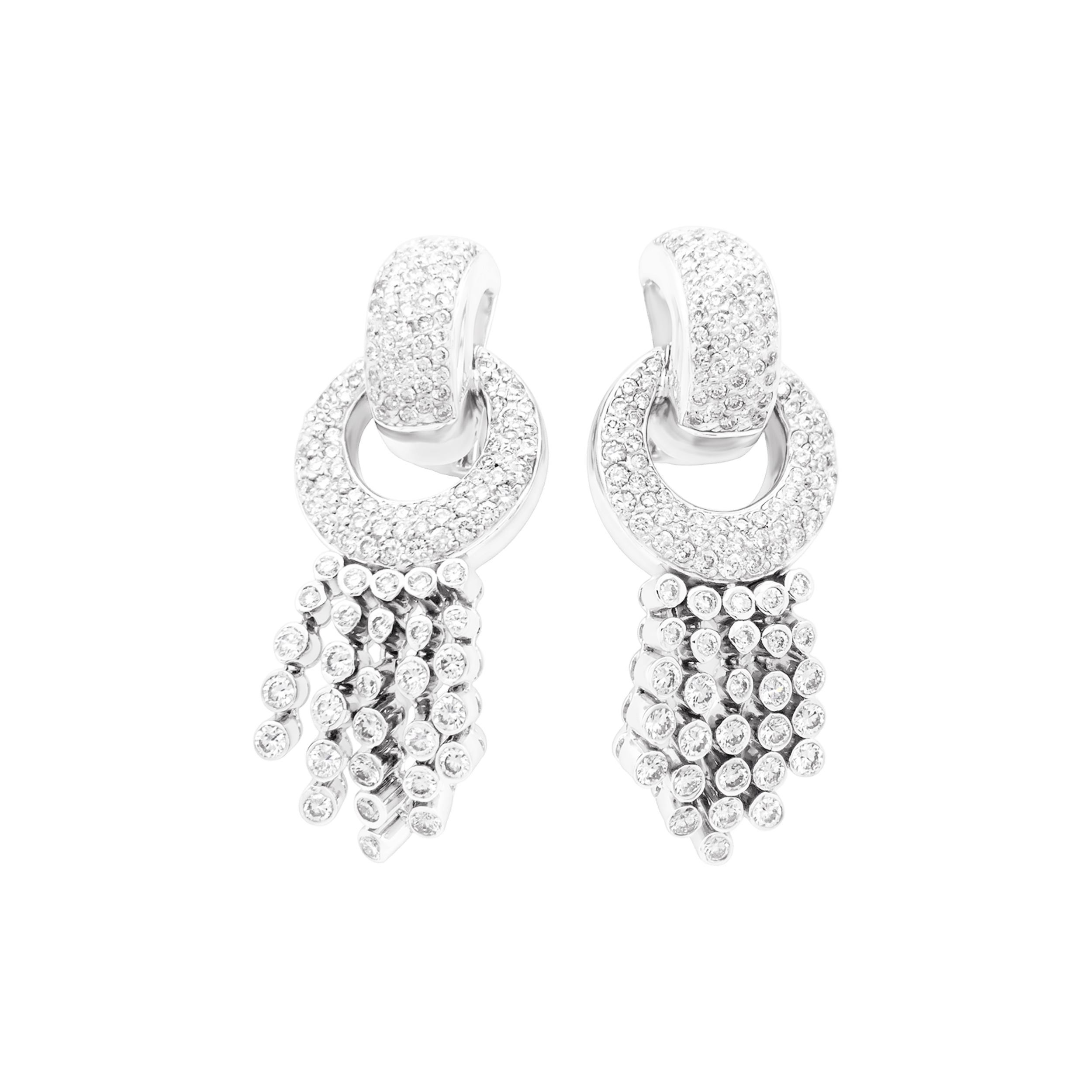 Boucles d'oreilles pendantes, or blanc et diamants.