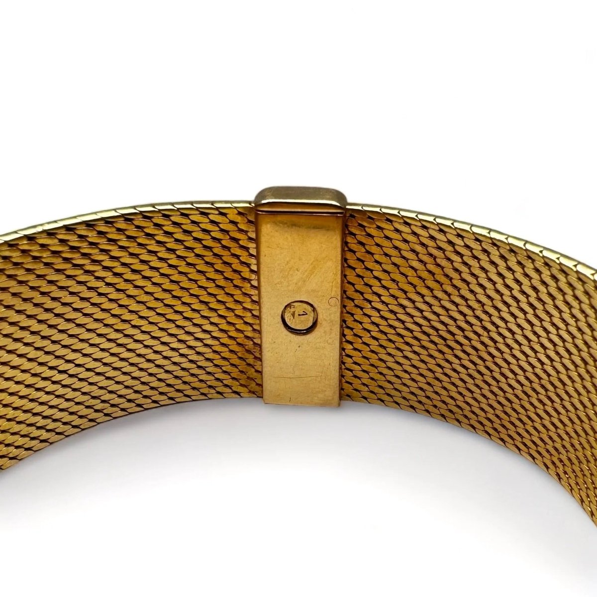 Vacheron Cosnstantin Montre bracelet de dame en or jaune pavée de diamants. - Castafiore