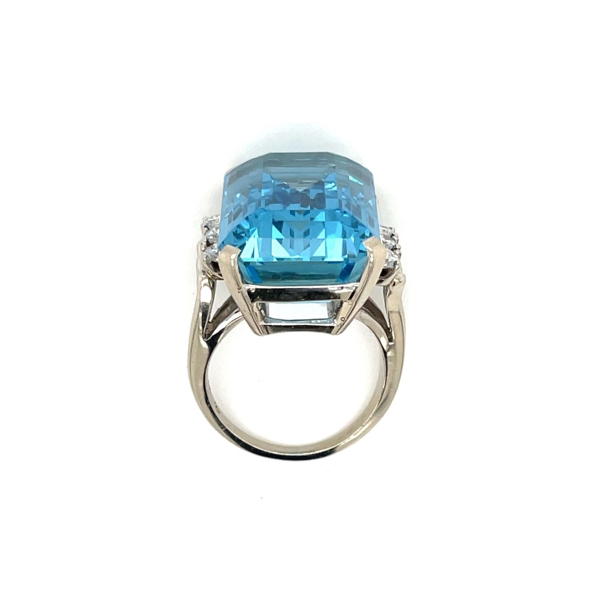 Vintage 25 Carat Santa Maria Aquamarine Diamond Gold Ring - Castafiore