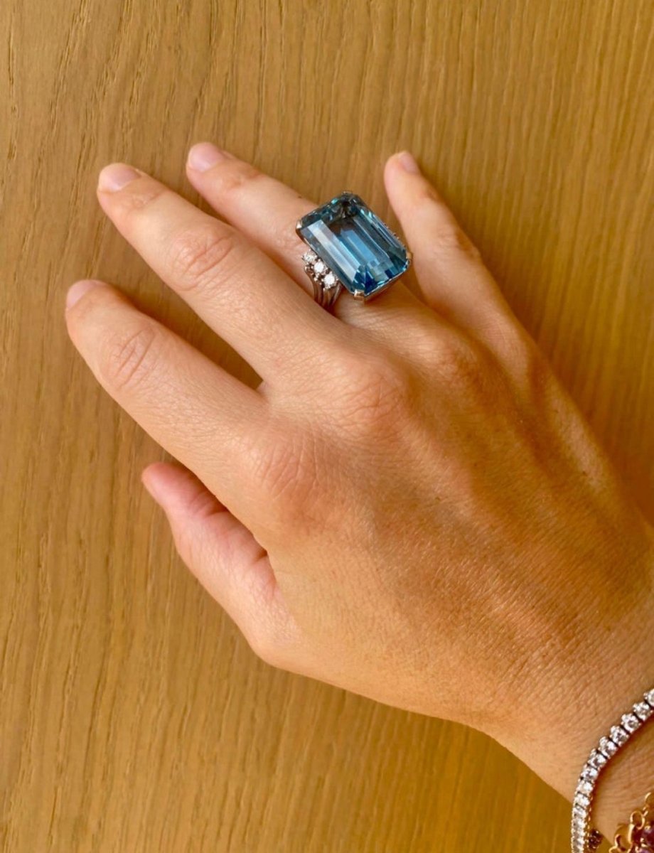 Vintage 25 Carat Santa Maria Aquamarine Diamond Gold Ring - Castafiore