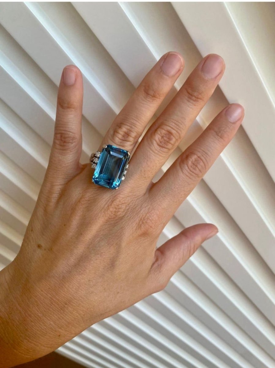 Vintage 25 Carat Santa Maria Aquamarine Diamond Gold Ring - Castafiore