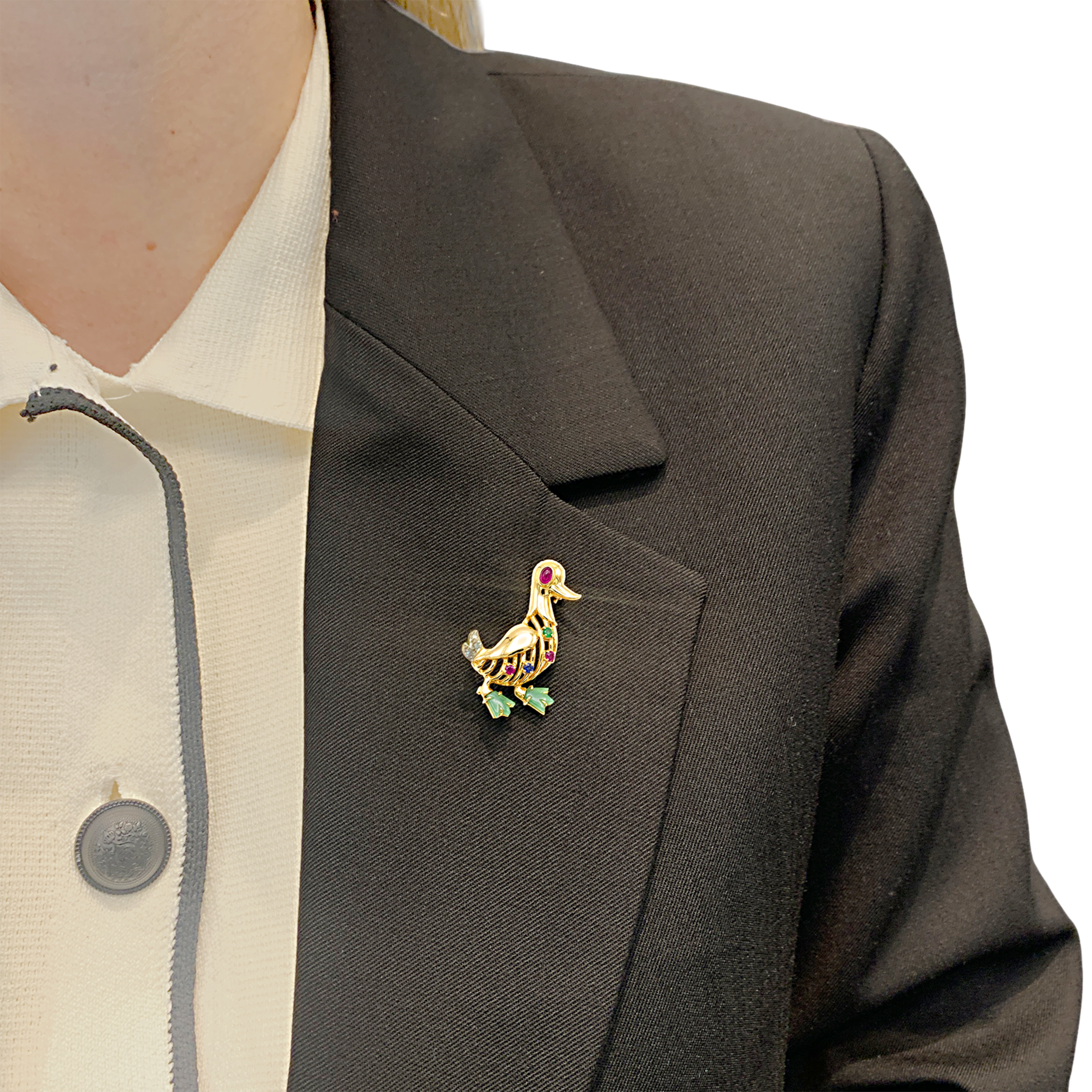 Broche « Canard » en or jaune, pierres précieuses et diamants.
