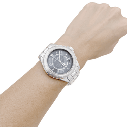 Montre Femme CHANEL « Chromatic », céramique de titane.