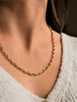 Navy mesh chain necklace in yellow gold